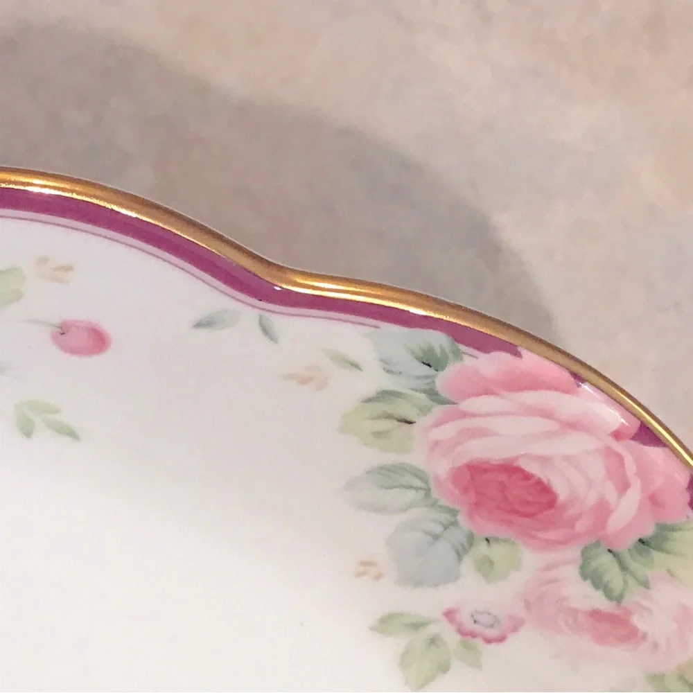 Mikasa Wellington Cake Plate FX013 Rosemead Scalloped Gold Rim Pink Roses Fruit